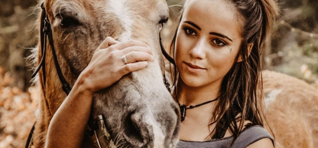 BEARPAW Friends: Lou